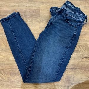 Universal thread jeans